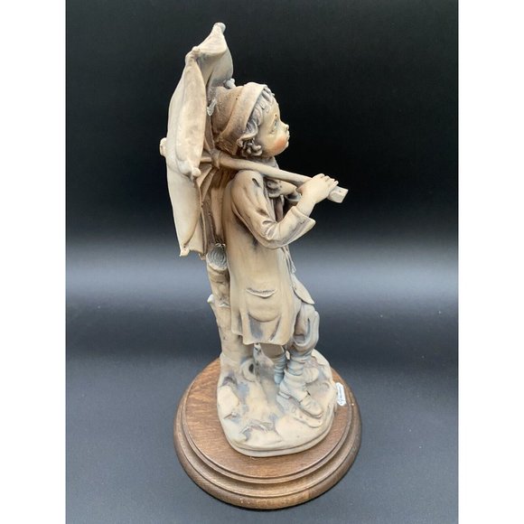 Early 12”Giuseppe Armani Capodimonte Figurine Boy Standing with Umbrella Vintage - Picture 5 of 15